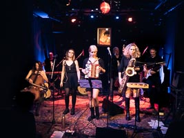 Savoy Truffle @ Theater im Viertel