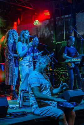 Savoy Truffle @ Little Woodstock