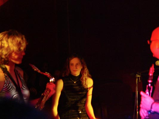  Savoy Truffle @ Club No 1 — 11.11.2004 (Photo: Joachim Gräser) — Sigrid Münchgesang 