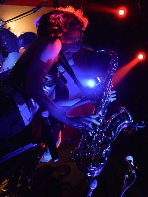  Savoy Truffle @ Club No 1 — 11.11.2004 (Photo: Joachim Gräser) — Kathrin Berger 