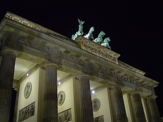 brandenburger_tor_dsc08418.jpg