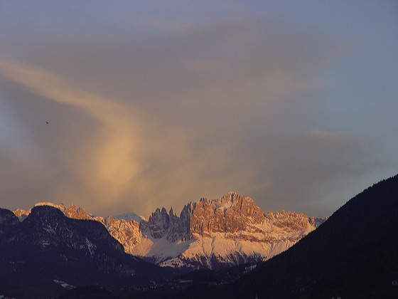 rosengarten.alpenglu_16d73a.jpg