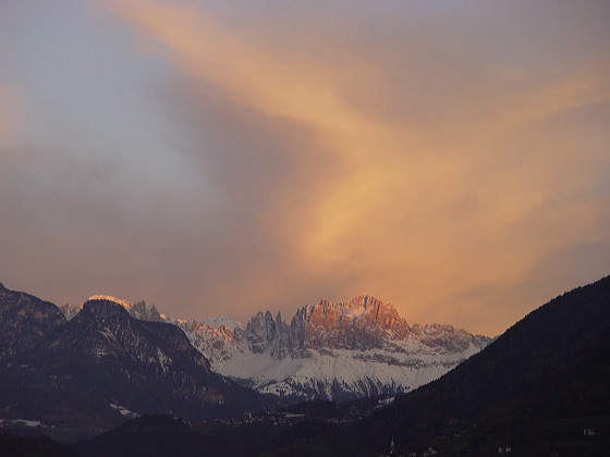 rosengarten.alpenglu_16d749.jpg